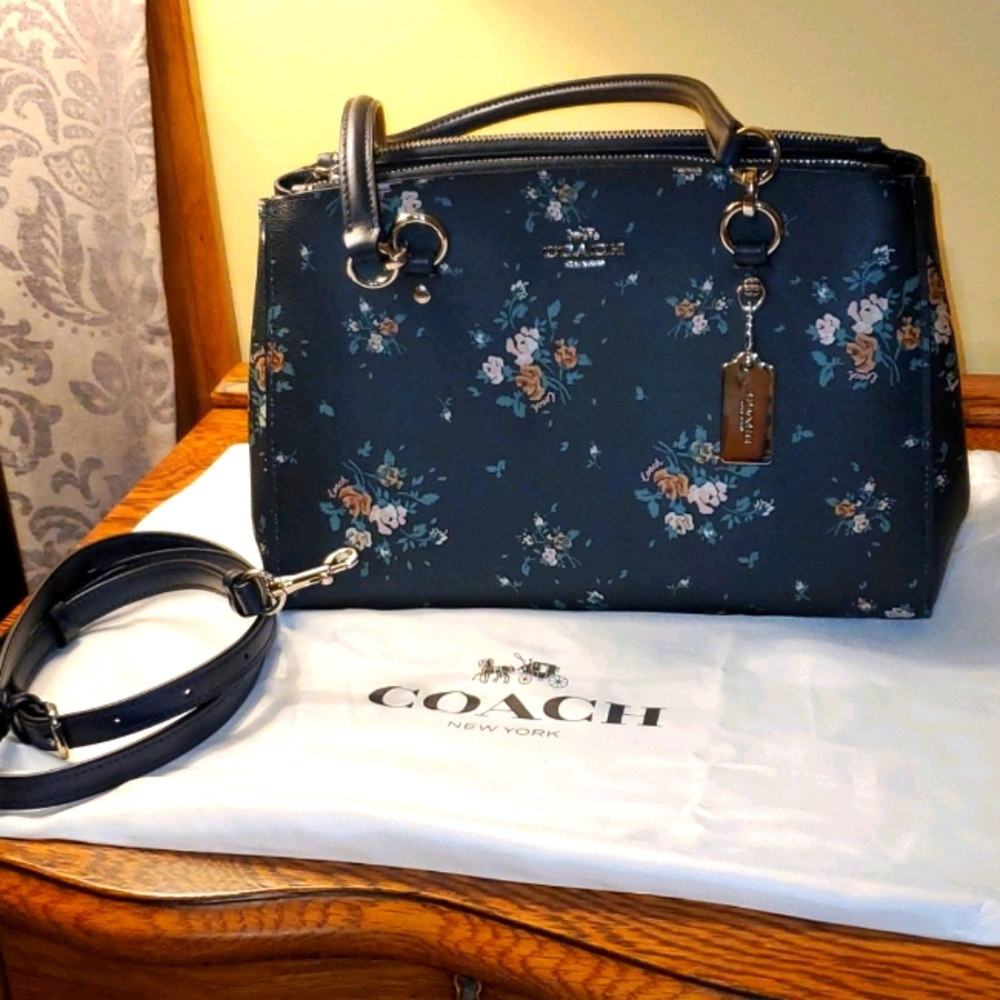 Coach Etta Carryall NWOT